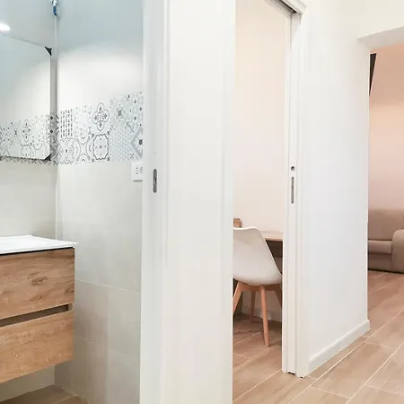 Casa Amedeo * 바리